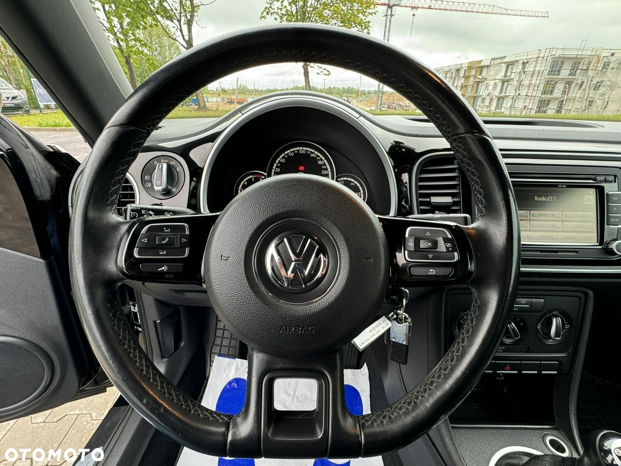 Volkswagen New Beetle - 24