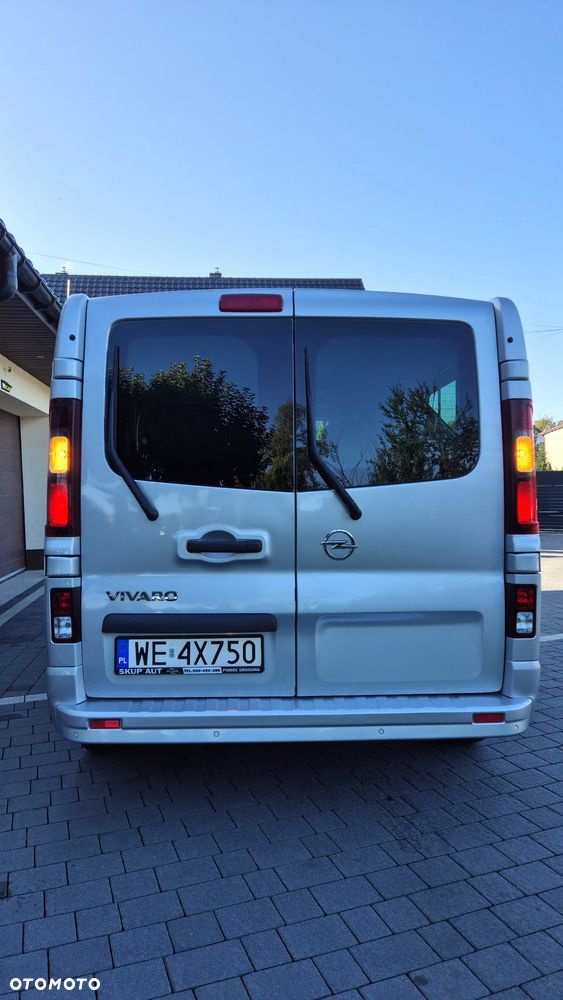 Opel Vivaro L2H1 2,9t Elegance Business - 31