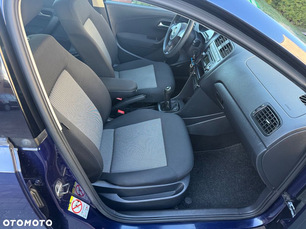 Volkswagen Polo - 16