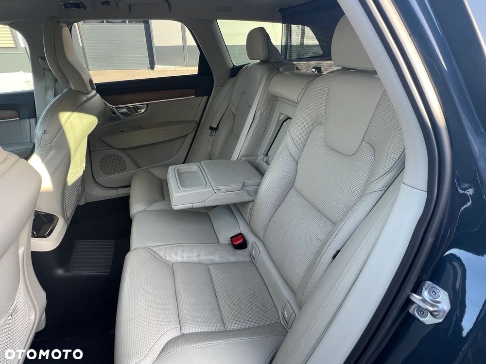 Volvo V90 - 16