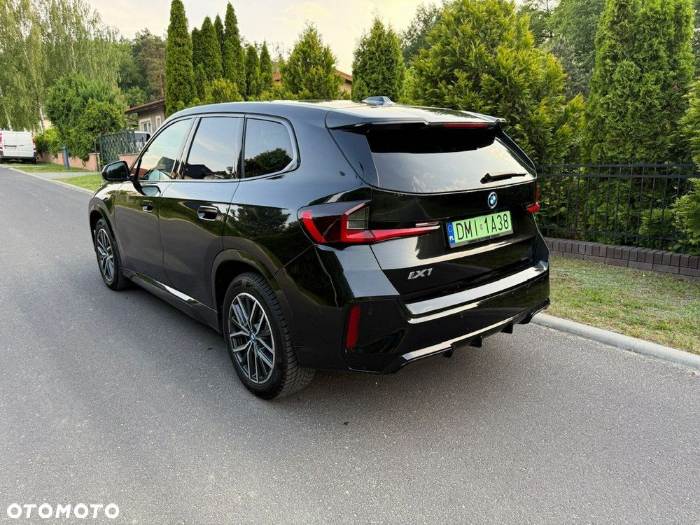 BMW iX1 xDrive30 66.5kWh M Sport - 3