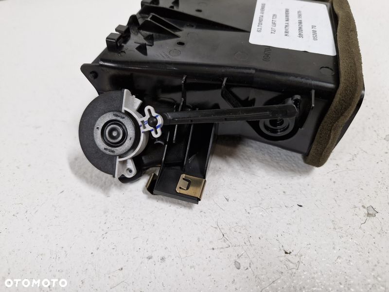 TOYOTA AVENSIS T27 LIFT T29 KRATKA NAWIEWU ŚRODKOWA 55670-05200 - 10