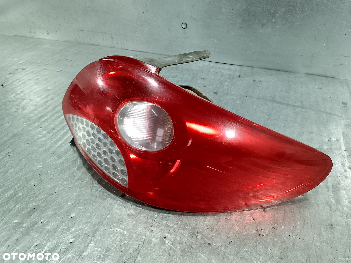 LAMPA TYLNA PRAWA PEUGEOT 206 PLUS 9685618180 HATCHBACK - 3