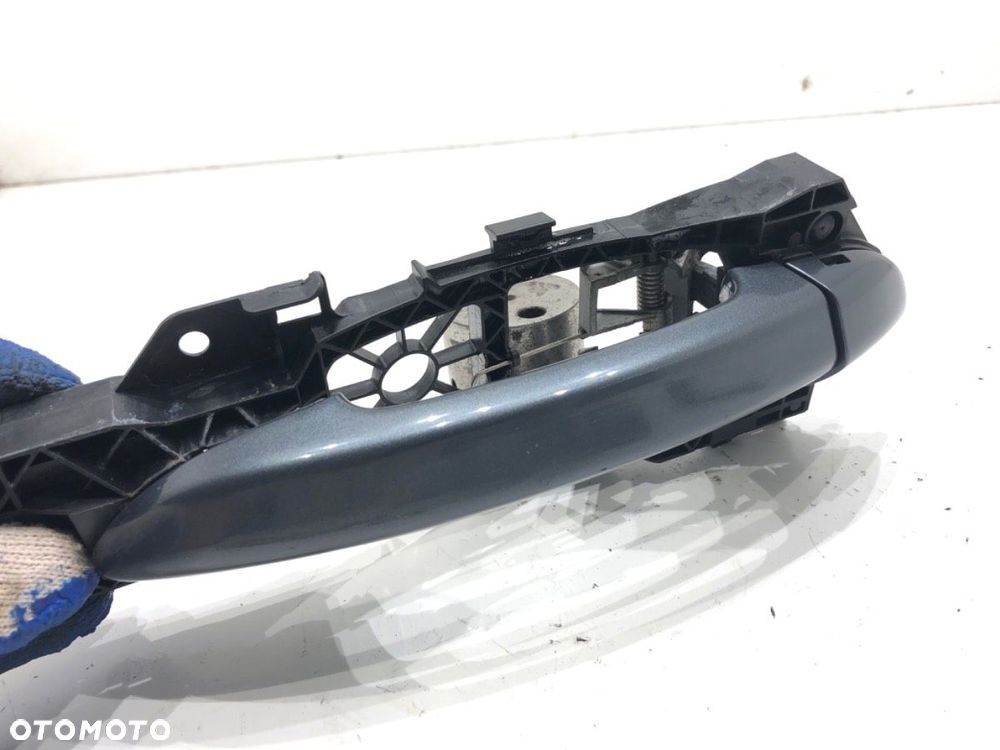 KLAMKA ZEWNĘTRZNA PRAWY PRZÓD - 89.00 PLN - VW PASSAT B6 Variant (3C5) 2005 - 2011 1.6 TDI 77 kW - 2