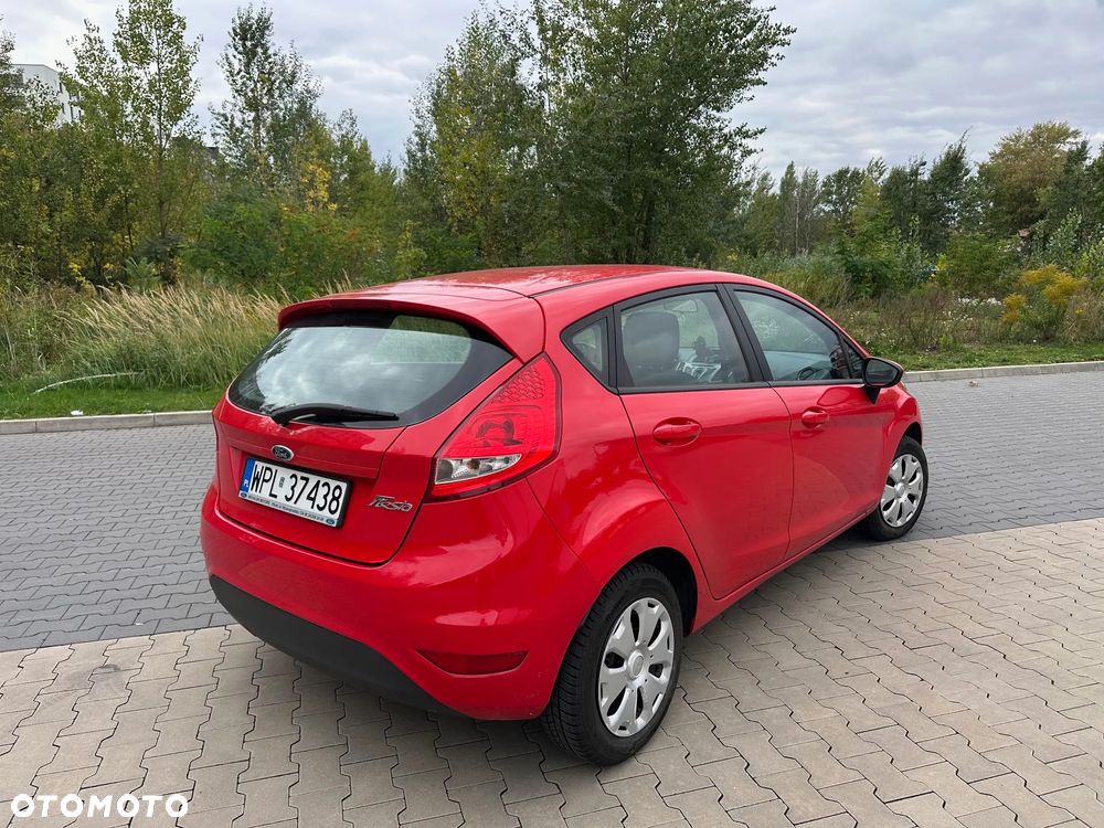 Ford Fiesta 1.4 TDCi Ambiente - 7