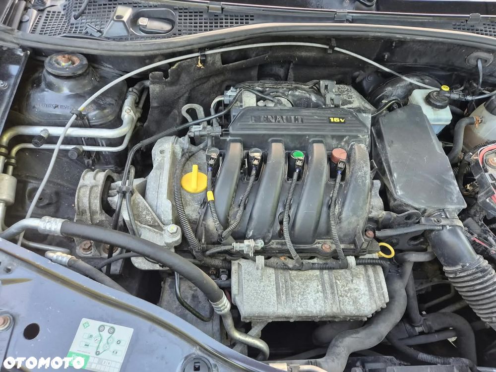 Dacia Duster 1.6 16V 4x2 Essentiel - 16