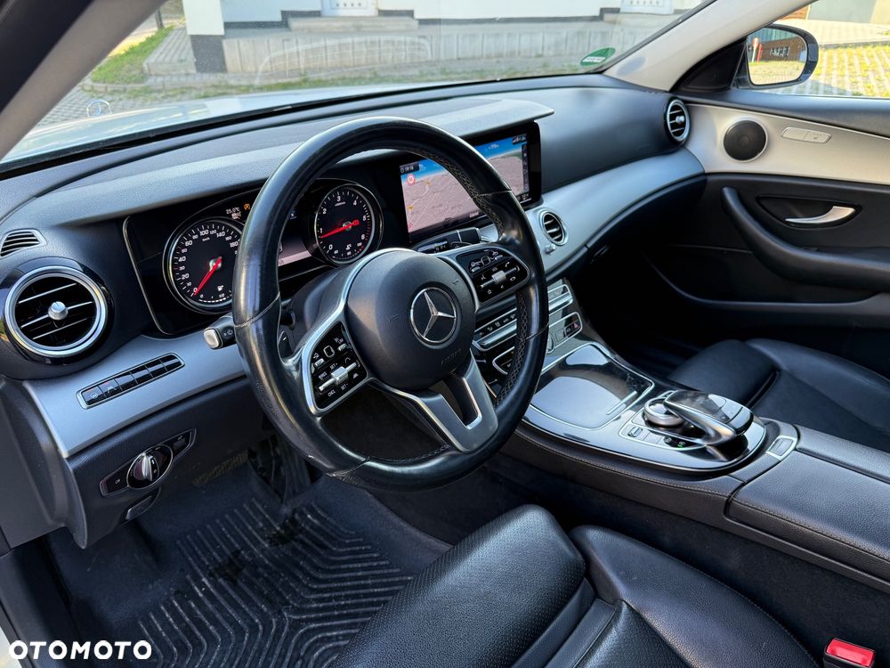 Mercedes-Benz Klasa E 300 d 9G-TRONIC Exclusive - 27