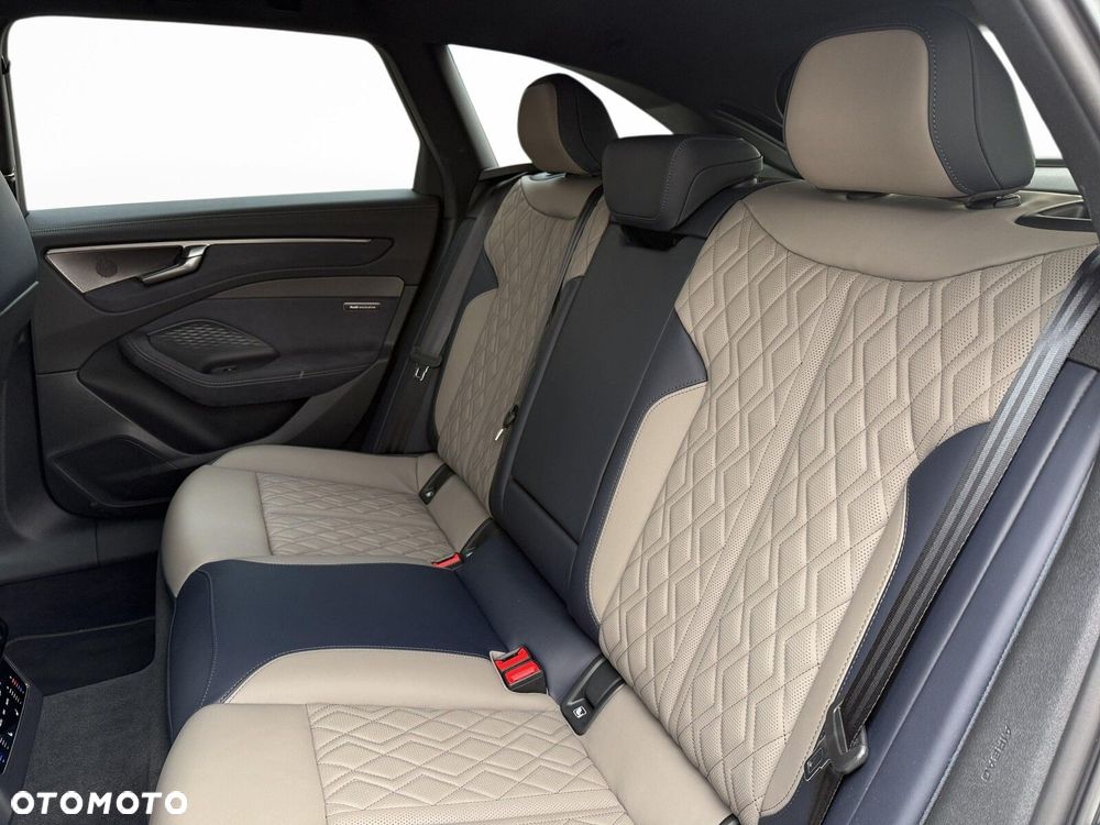 Audi A6 Avant TFSI mHEV Quattro S tronic - 33