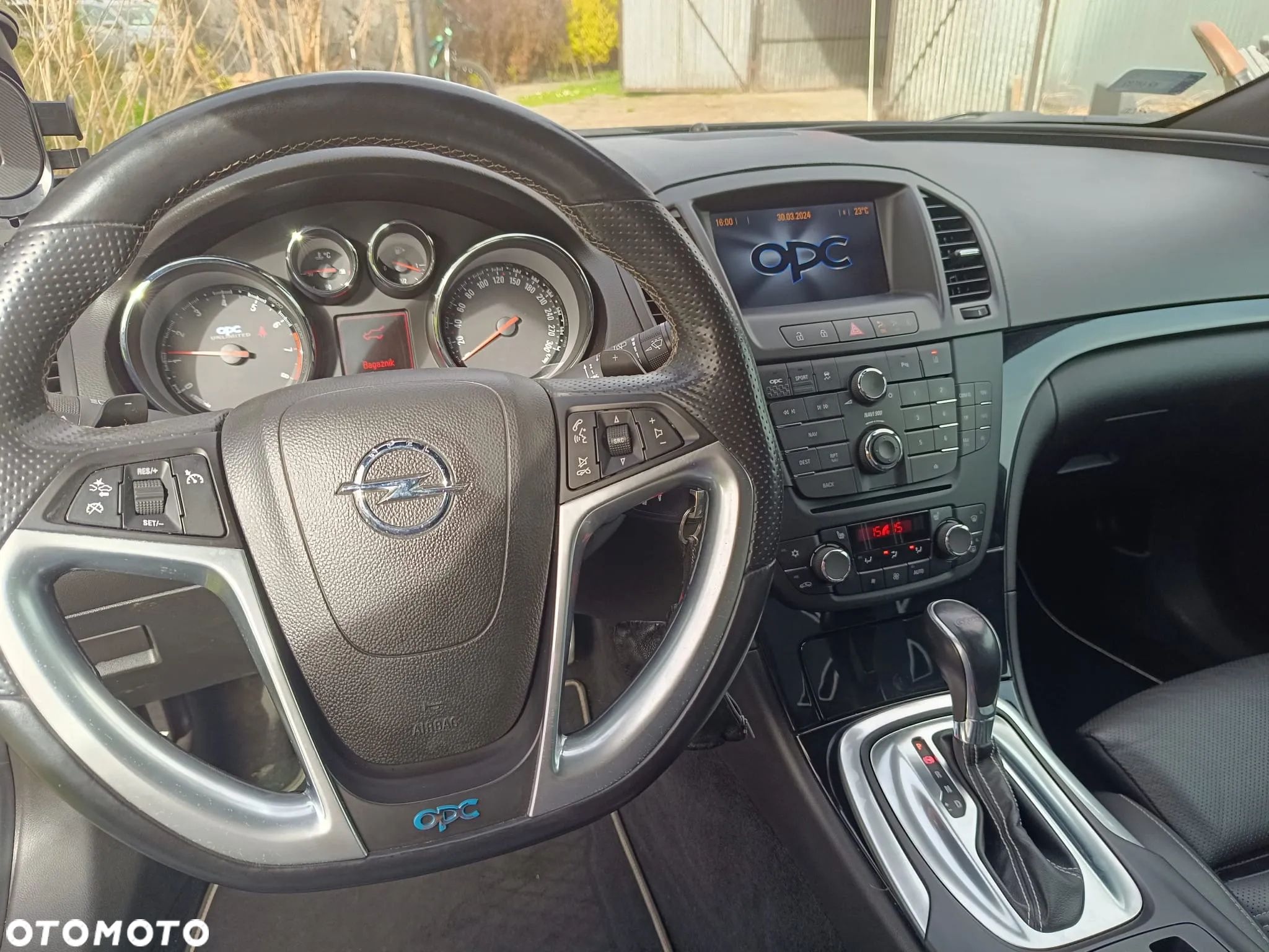 Opel Insignia 2.8 T V6 OPC - 12