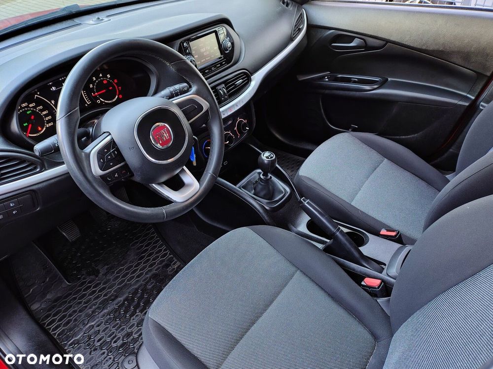 Fiat Tipo 1.4 T-Jet 16v Street - 14