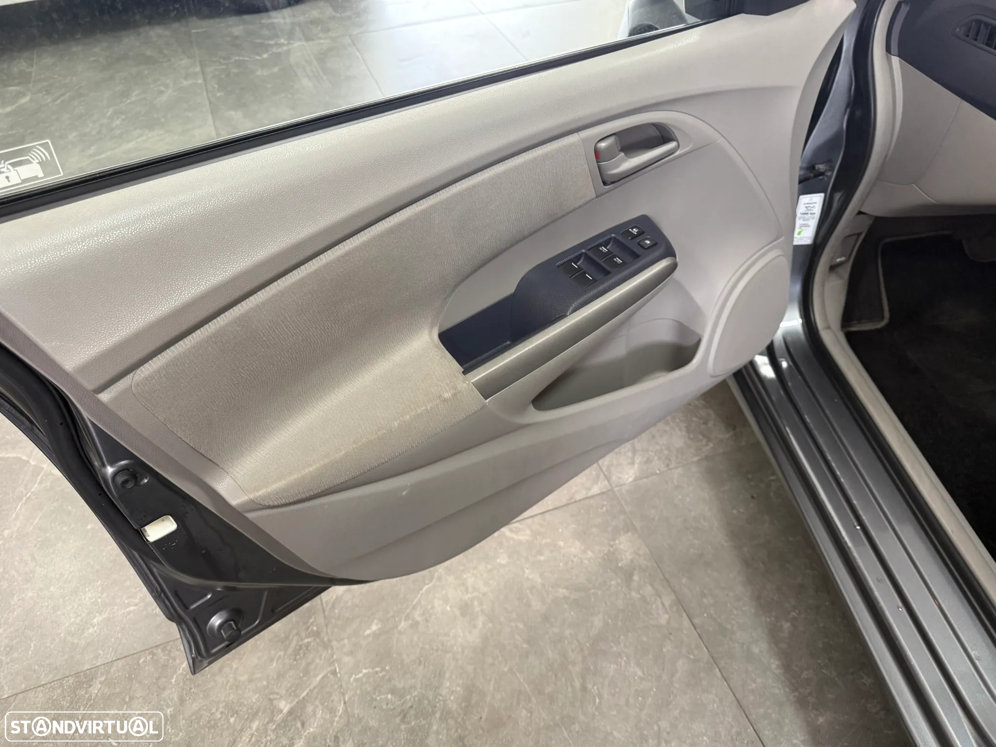 Honda Insight 1.3 IMA i-VTEC Elegance - 8