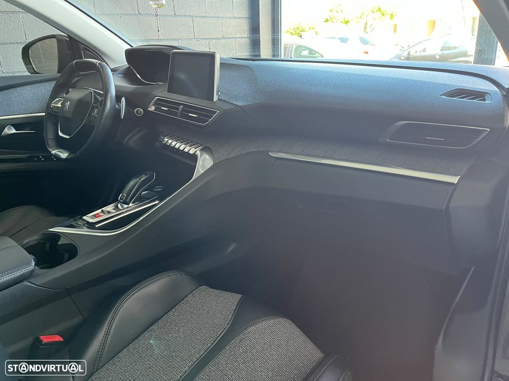 Peugeot 3008 BlueHDi 120 EAT6 Stop & Start Business Line - 27