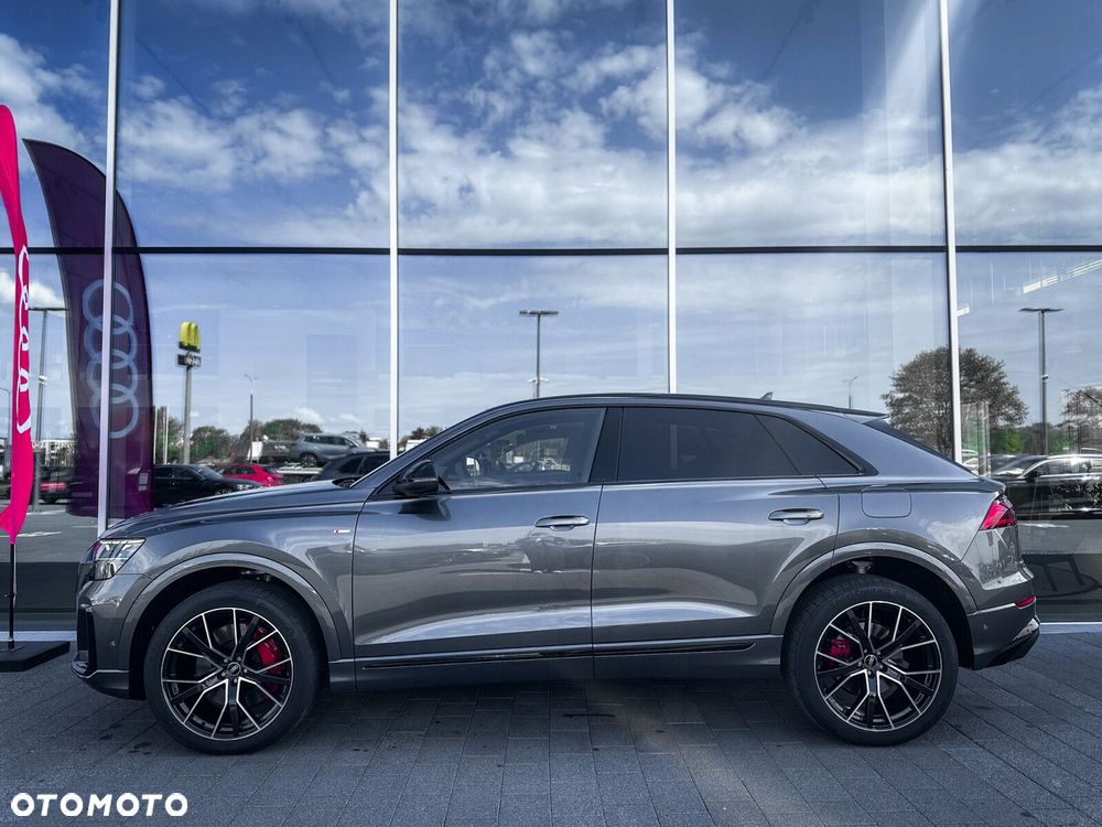 Audi Q8 - 6