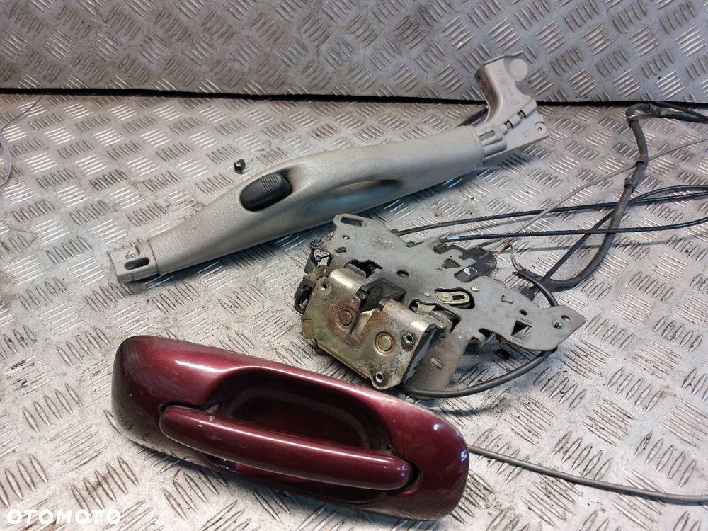 ZAMEK DRZWI PRAWY TYŁ + KLAMKA ZEWNĘTRZNA CHRYSLER VOYAGER IV - 1