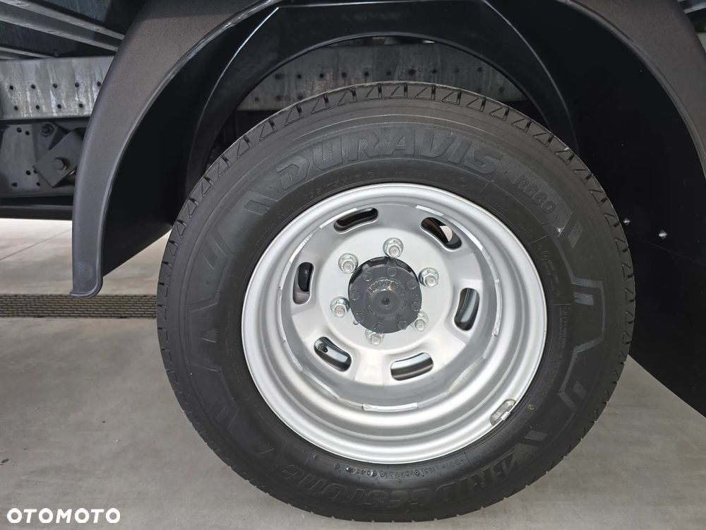 Iveco DAILY 35C16 / 50C16 KONTENER 8PALET WINDA DHOLLANDIA 750Kg 41Tyś km SERWIS ASO IVECO DO OSTATNIEGO Km STAN NOWY NOWY NOWY NA GWARANCJI BOGATA OPCJA WYPOSAŻENIA ASYSTENTY KIEROWCY TEMPOMAT KLIMA KAMERA COFANIA FOTEL KIEROWCY PNEŁMATYCZNY - 18