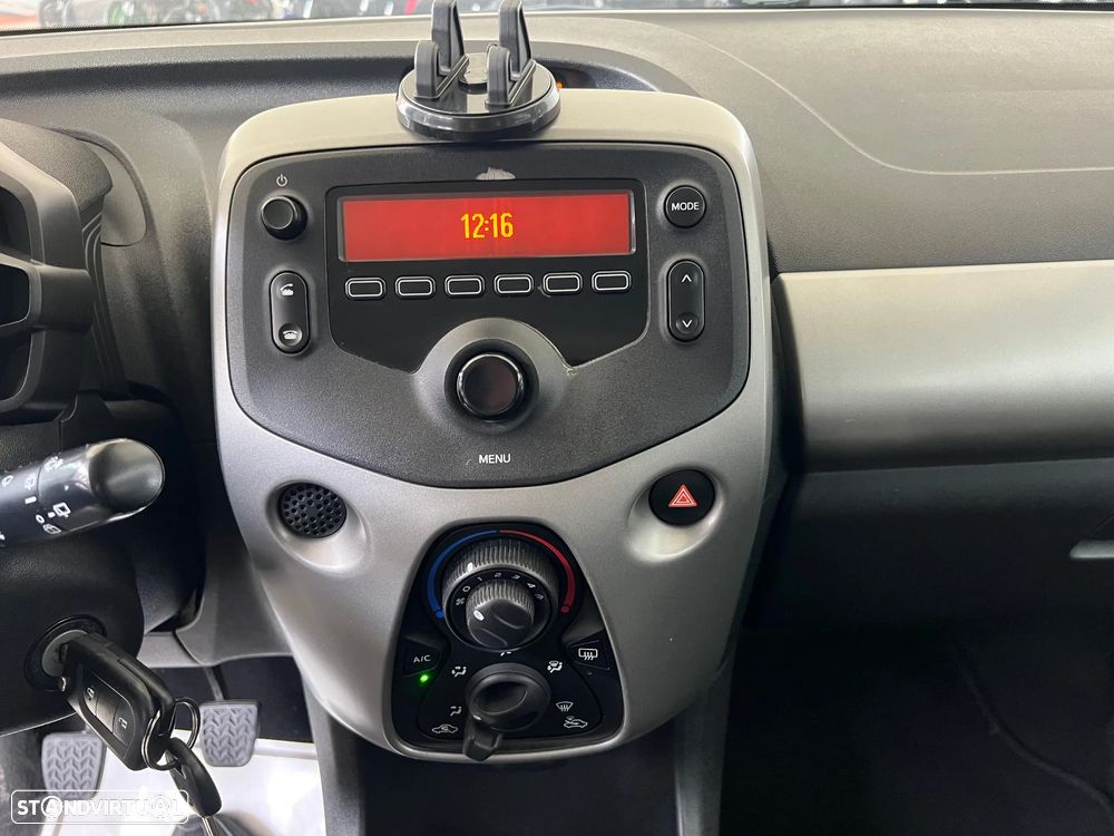 Peugeot 108 1.0 VTi Allure - 14