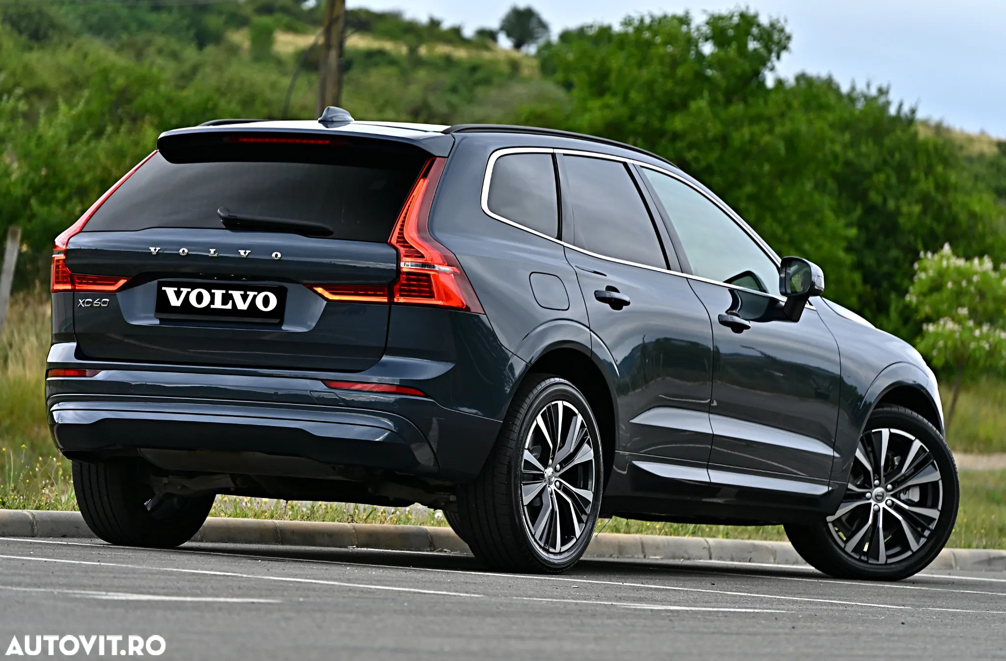 Volvo XC 60 B4 D AWD Geartronic Momentum Pro - 7