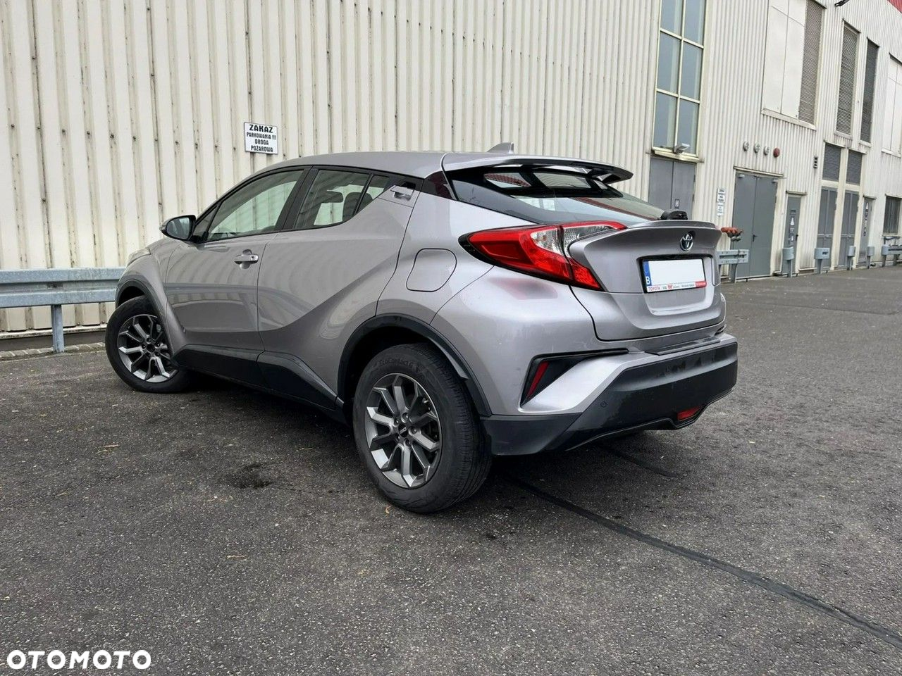 Toyota C-HR - 7