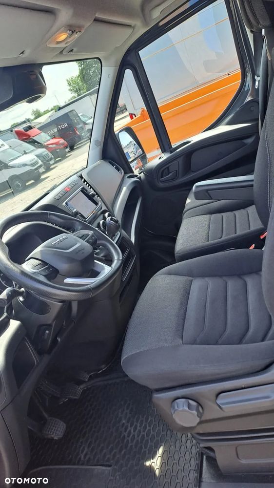 Iveco 35S18V Chłodnia Izoterma Furgon Maxi Izolowany Blaszak Krajowy 3l 180KM Ledy Nawigacja - 9
