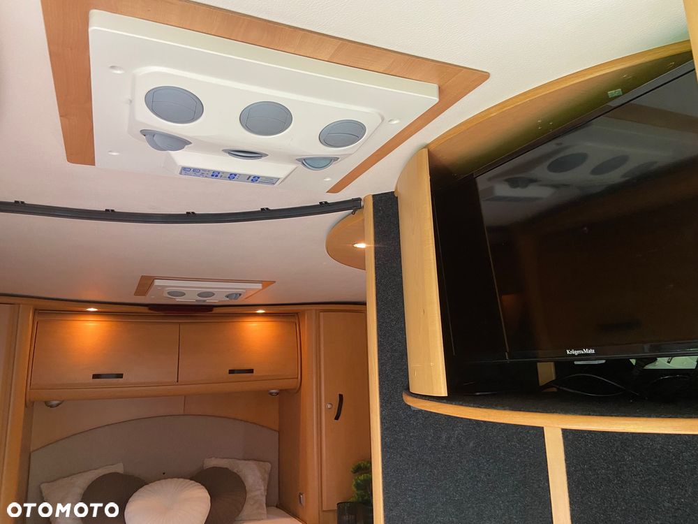Mercedes-Benz Pilote Explorateur - 18
