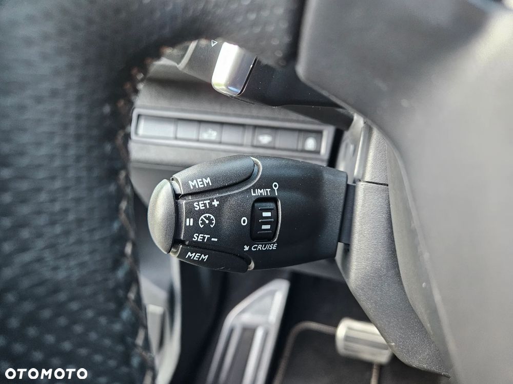 Peugeot 5008 1.6 BlueHDi Style 7os - 27