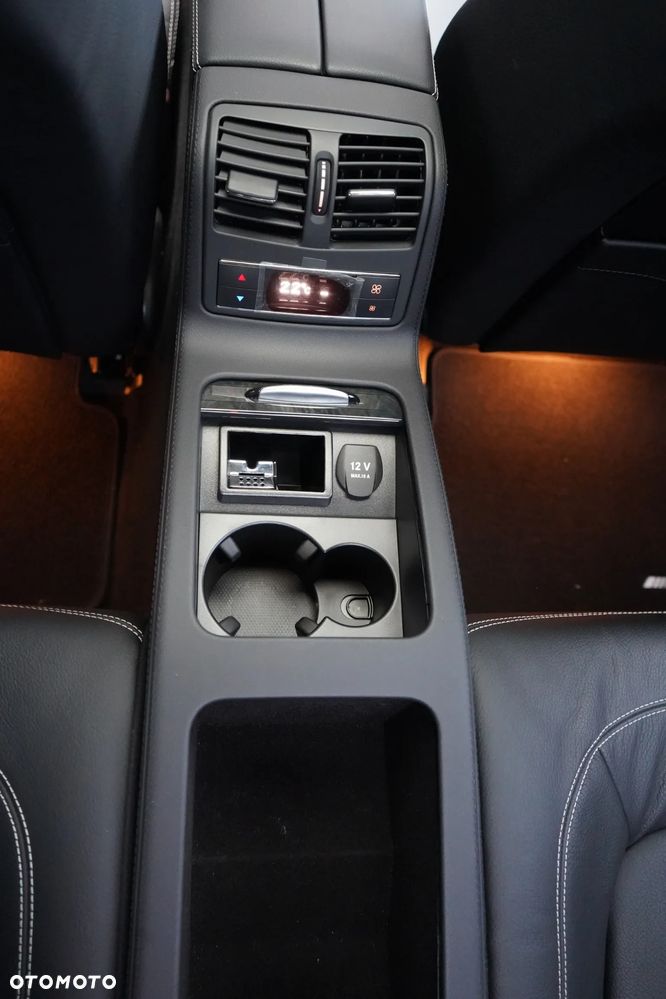 Mercedes-Benz CLS 350 BlueEff - 35
