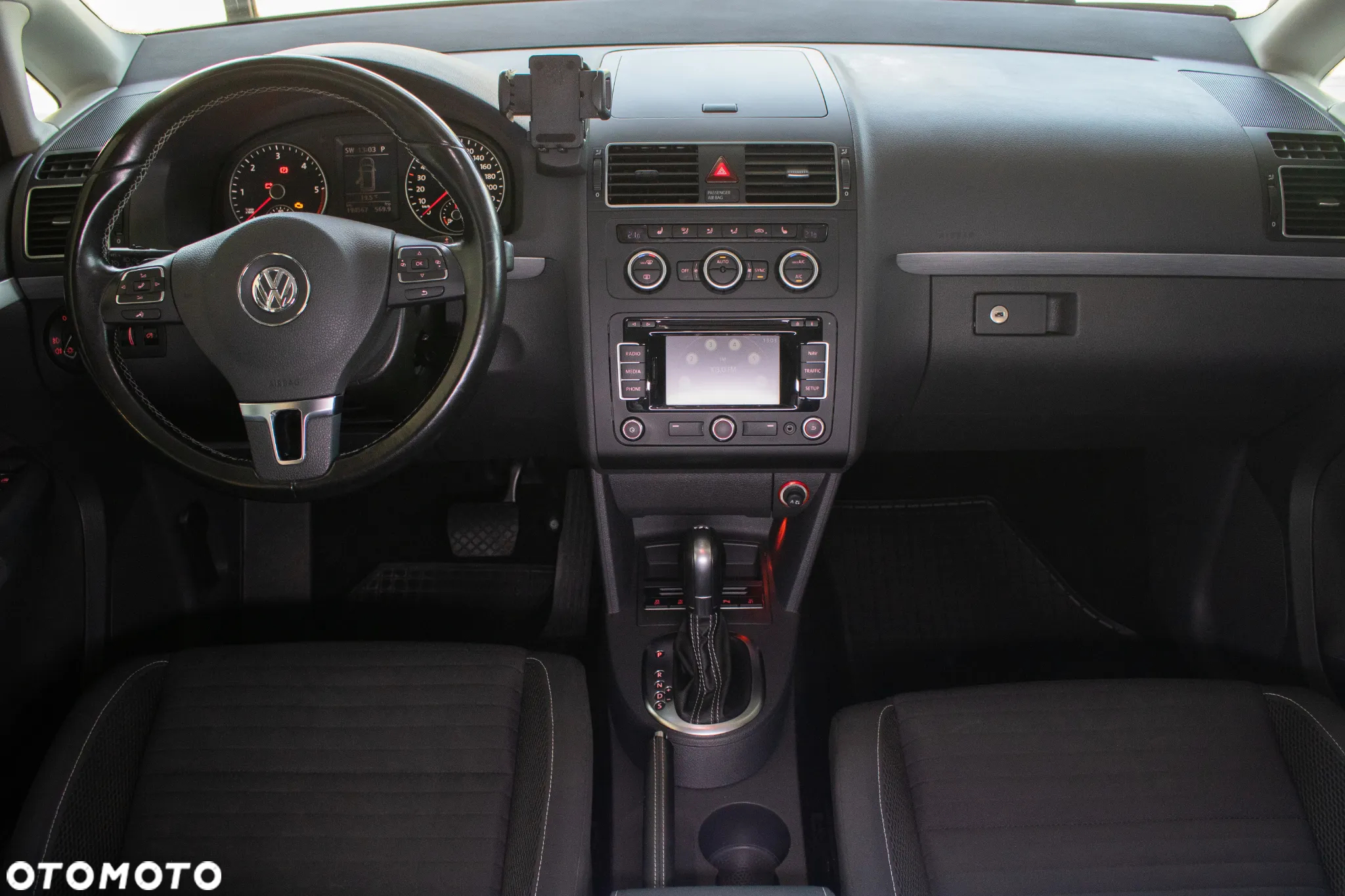 Volkswagen Touran 1.6 TDI DPF BlueMotion Technology DSG Cup - 13