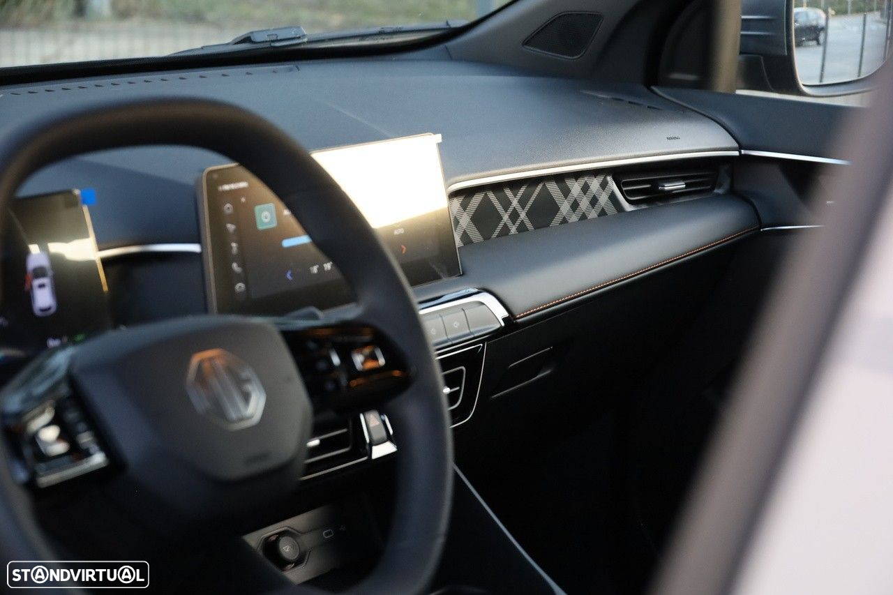 MG MG3 1.5 L Hybrid+ Comfort - 11