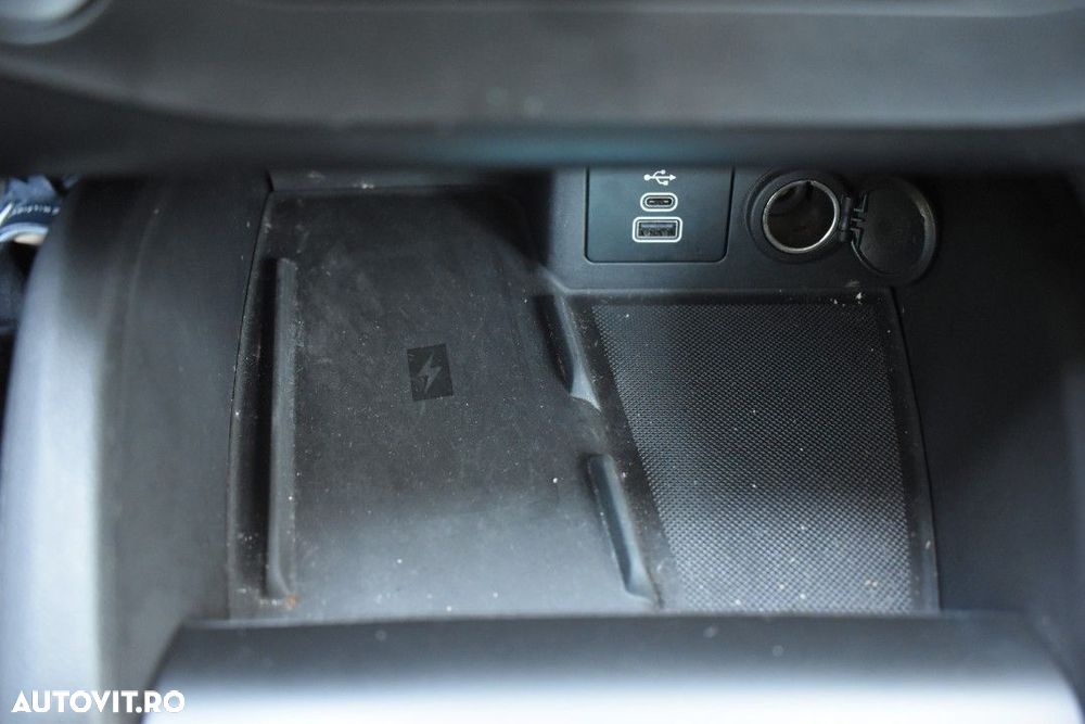 Ford Focus - 30