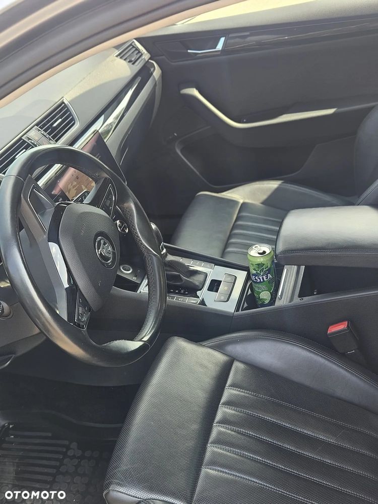 Skoda Superb 2.0 TDI 4x4 L&K DSG - 4