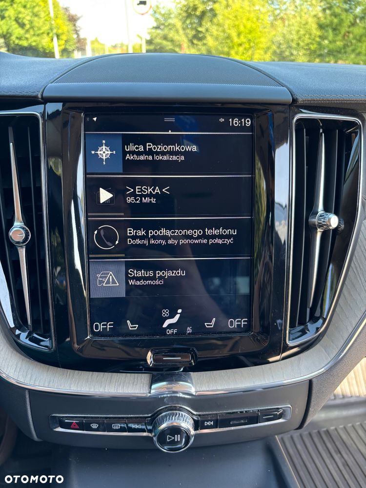 Volvo XC 60 B4 D AWD Inscription - 17