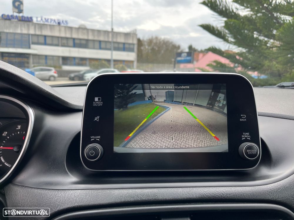 Fiat Tipo Station Wagon 1.6 M-Jet Lounge - 39