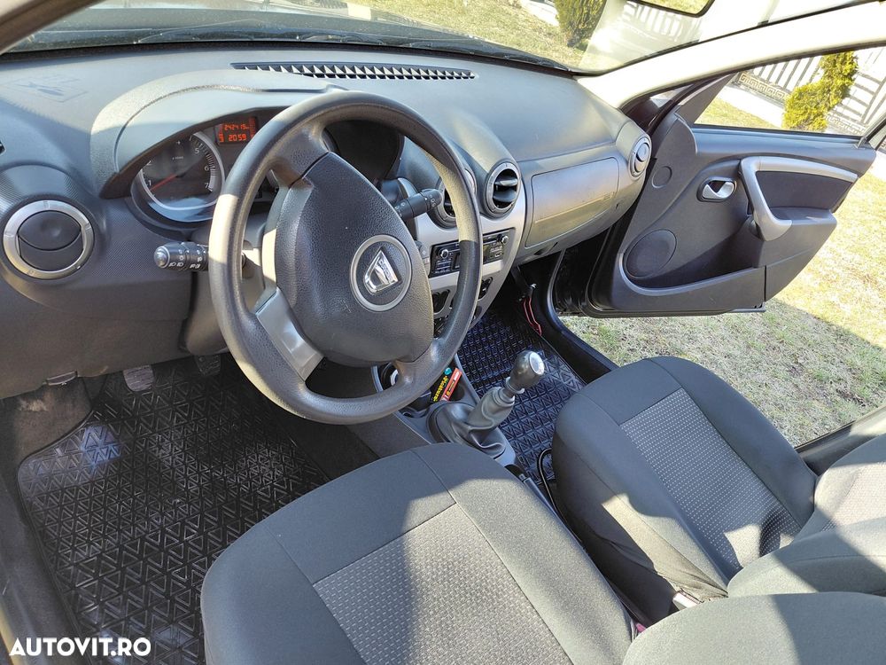 Dacia Duster dCi 110 FAP 4x4 Laureate - 14