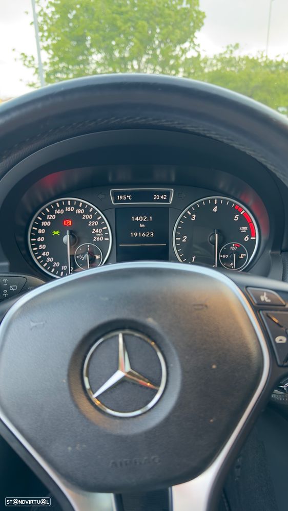 Mercedes-Benz A 180 CDI (BlueEFFICIENCY) - 41