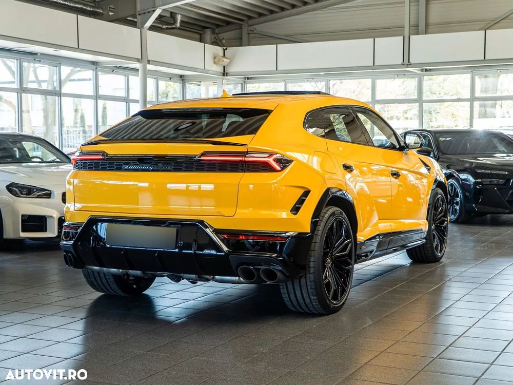 Lamborghini URUS - 8