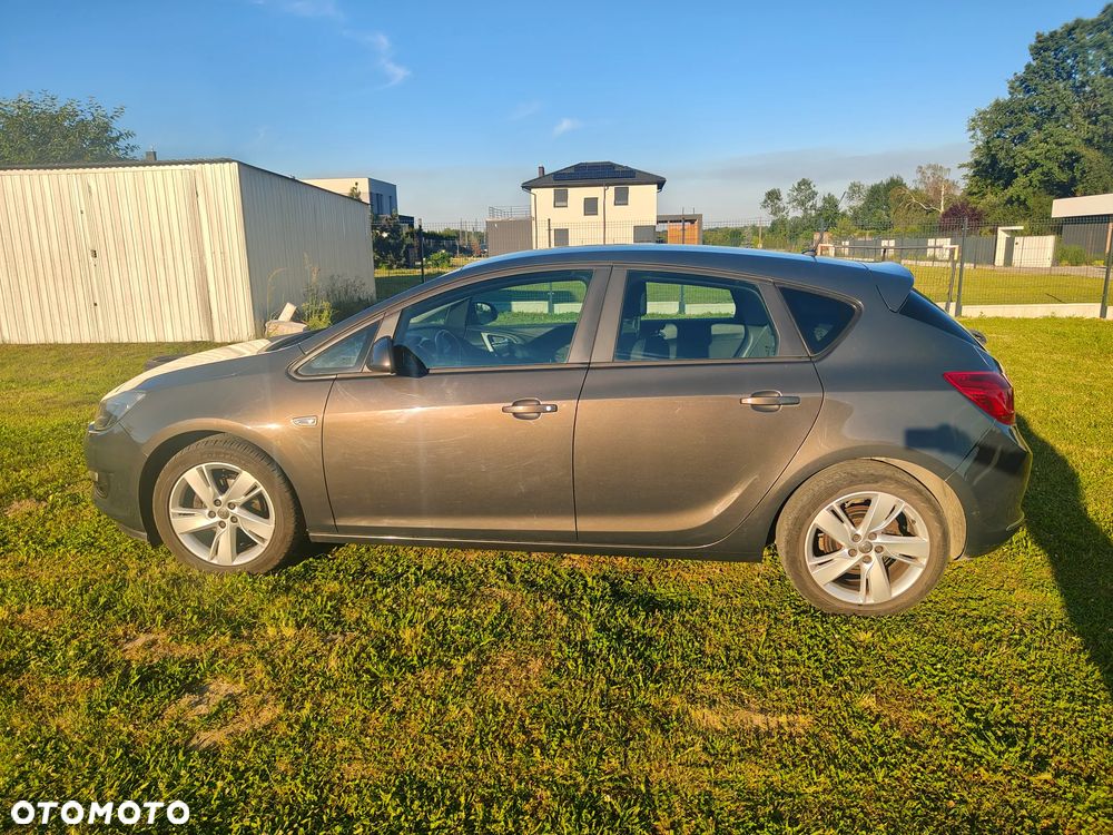 Opel Astra 1.3 CDTI Enjoy ecoFLEX - 4