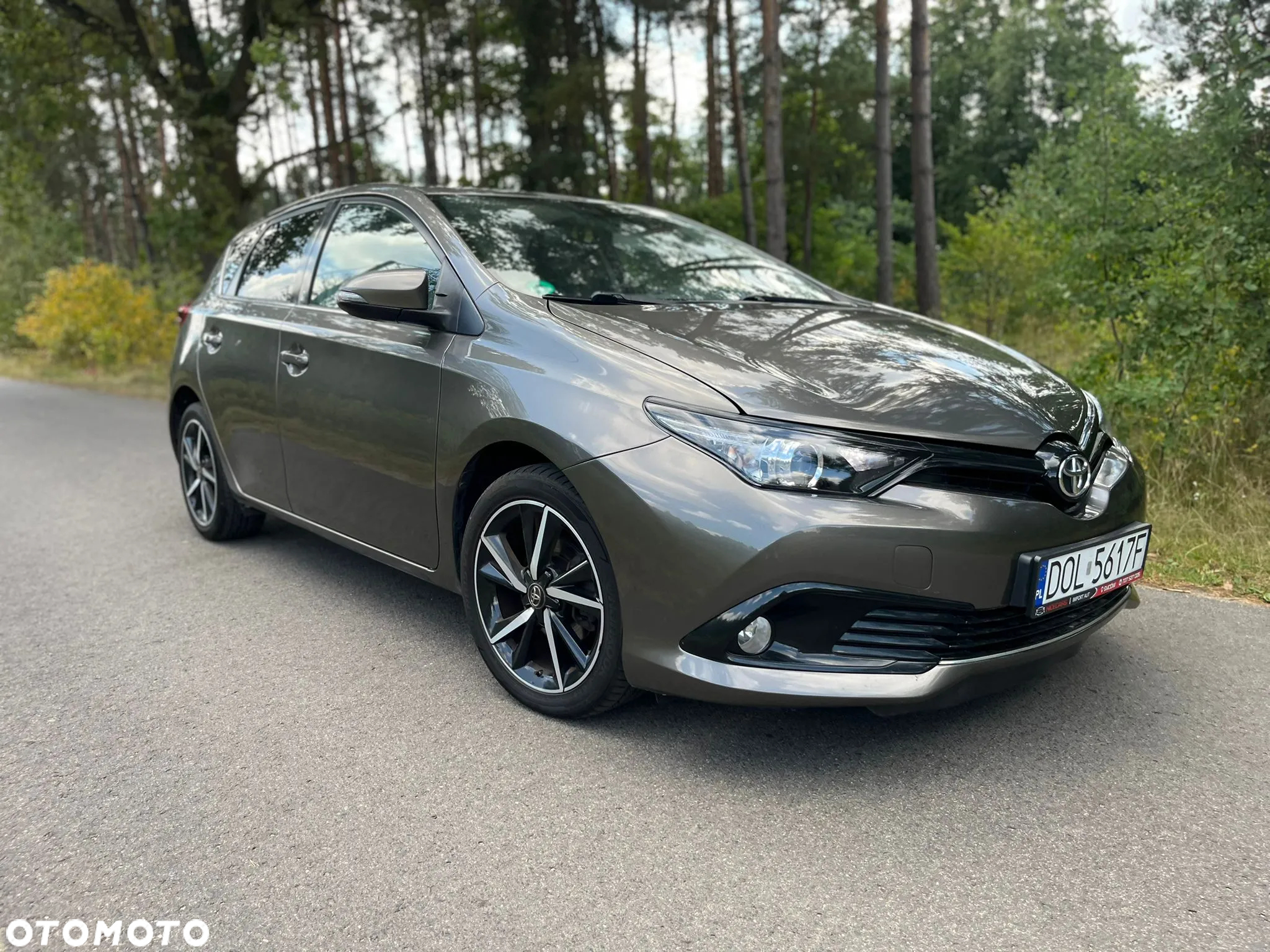 Toyota Auris 1.2 T Premium MS - 2