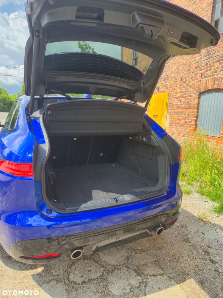 Jaguar F-Pace 3.0 V6 AWD S - 9