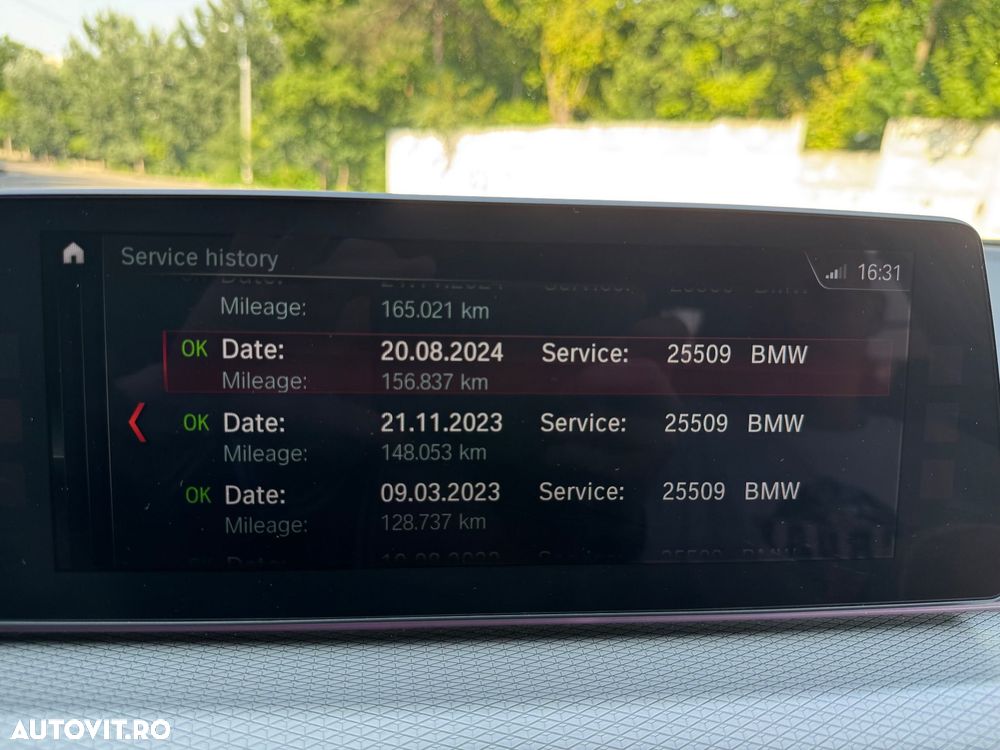 BMW Seria 5 520d xDrive AT - 13