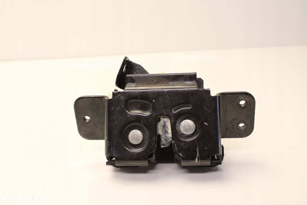 JEEP COMPASS I 06R- ZAMEK KLAPY BAGAŻNIKA TYŁ - 1