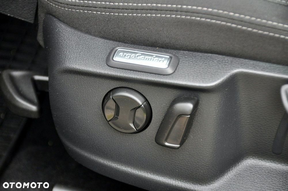 Volkswagen Passat Variant - 24