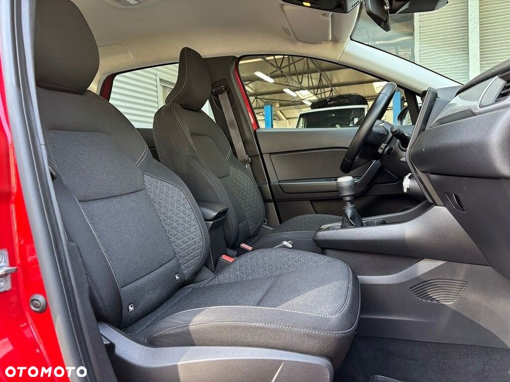 Renault Captur - 24