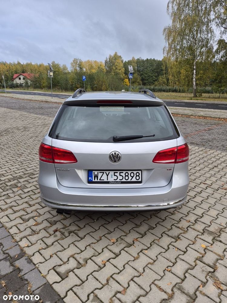 Volkswagen Passat 2011 photo 5