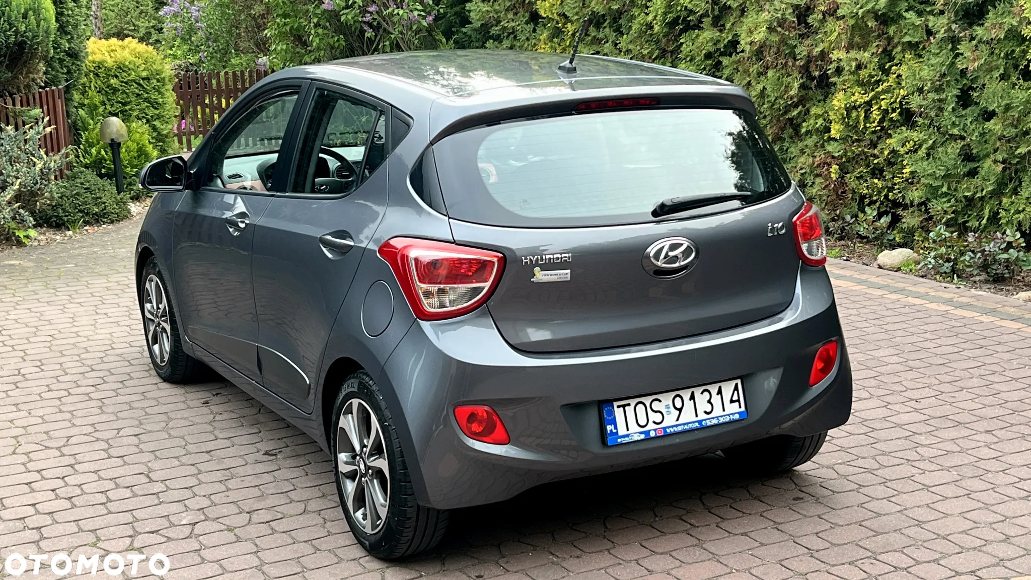 Hyundai i10 1.0 Fifa World Cup Edition - 15