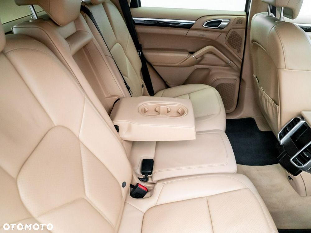 Porsche Cayenne Diesel Platinum Edition - 25