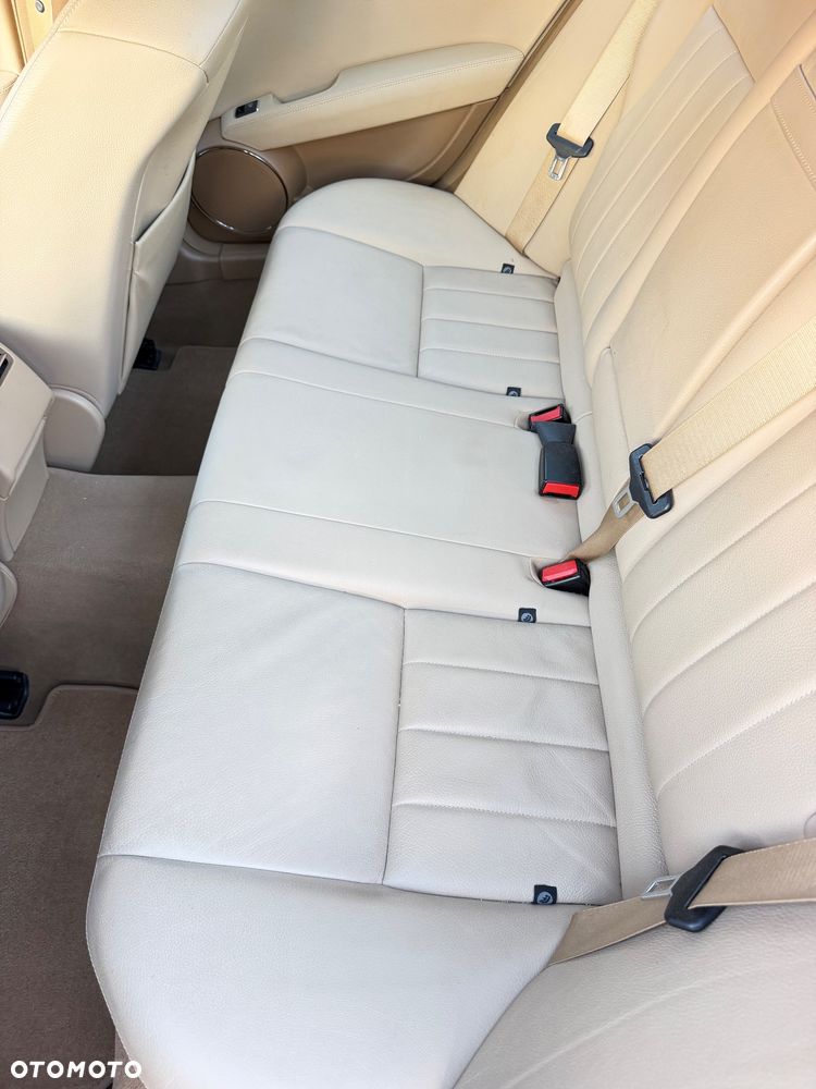 Mercedes-Benz Klasa C 350 7G-TRONIC Elegance - 19