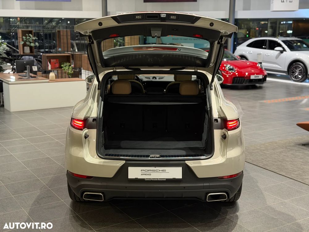 Porsche Cayenne Standard - 9