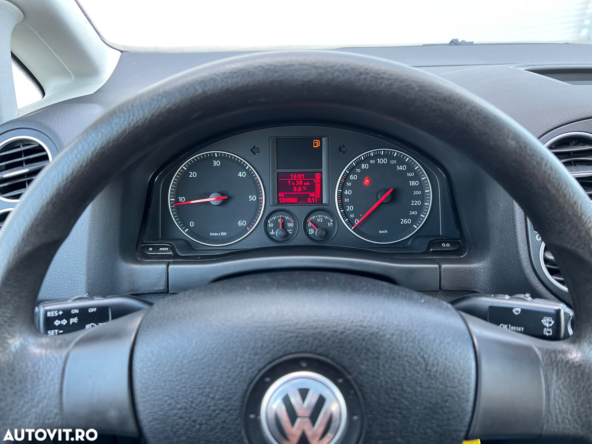 Volkswagen Golf Plus 1.9 TDI Comfortline DSG - 13