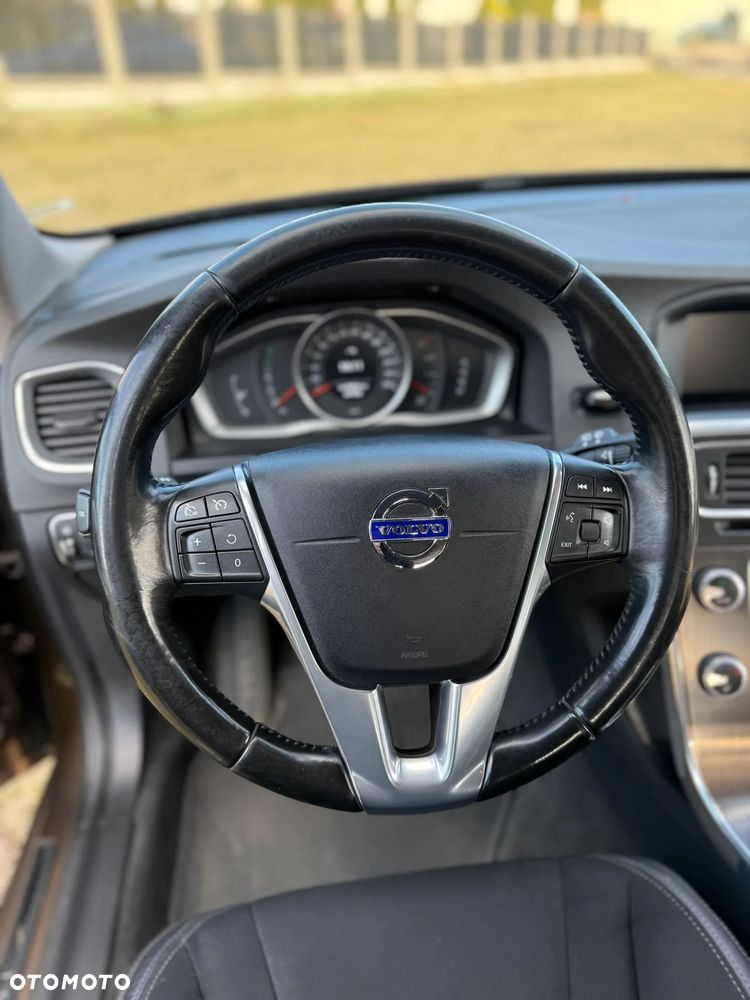 Volvo V60 Cross Country D4 Drive-E Momentum - 12