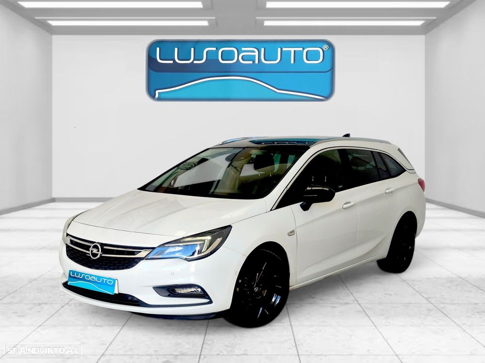 Opel Astra Sports Tourer - 2